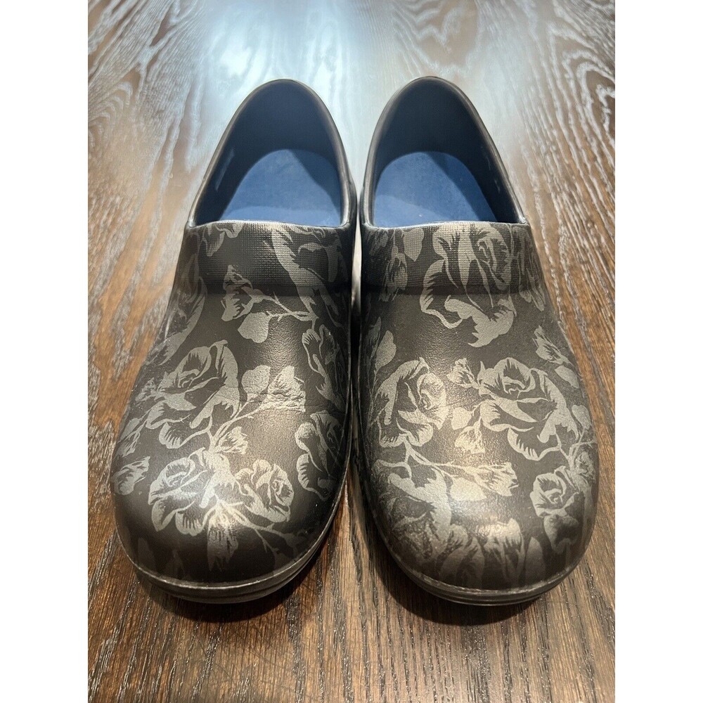 Crocs Neria Pro II Women's 7 Clog Graphic Black Metallic Rose Shoes 205385